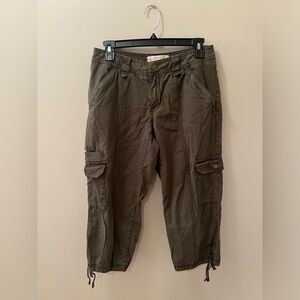Eddie Bauer Women’s Olive Vintage Rare Y2K Ripstop Cropped Cargo Pants Size 2